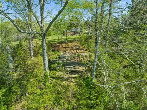 4341 Marlowe Road Williamsport TN 38487