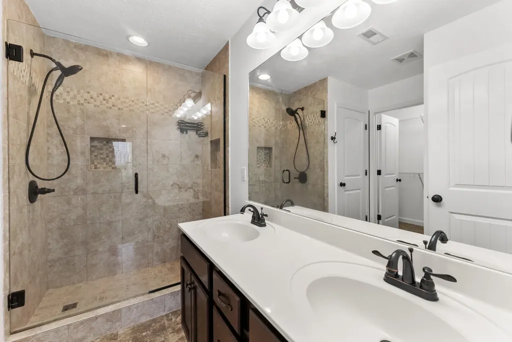 1310 Plano Court Murfreesboro TN 37128