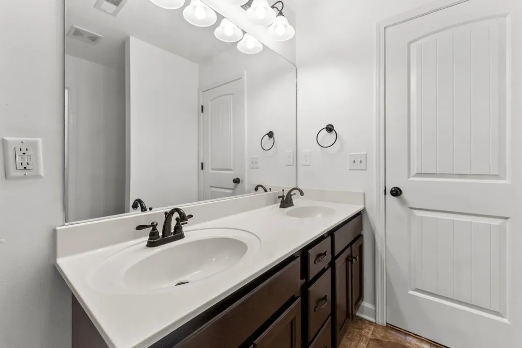 1310 Plano Court Murfreesboro TN 37128