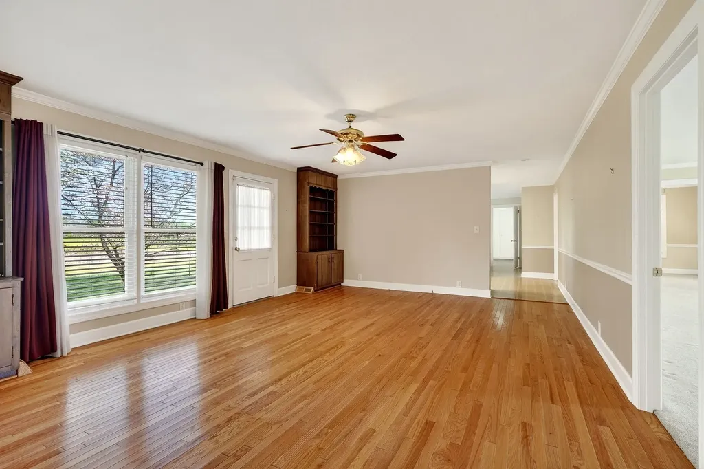 530 W Main Street Smithville TN 37166