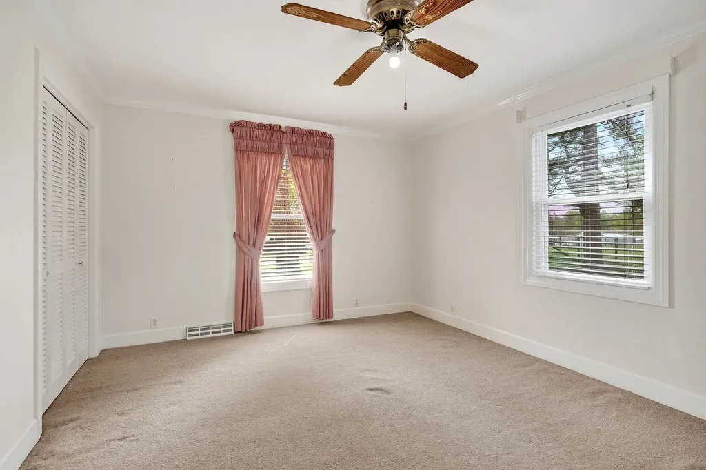 530 W Main Street Smithville TN 37166