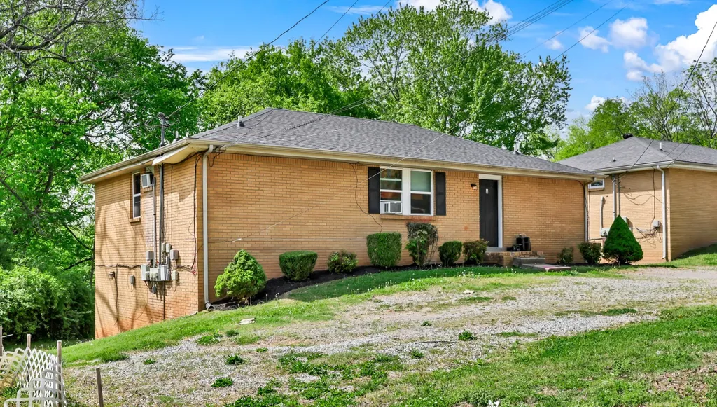 812 Bradley Street Clarksville TN 37040