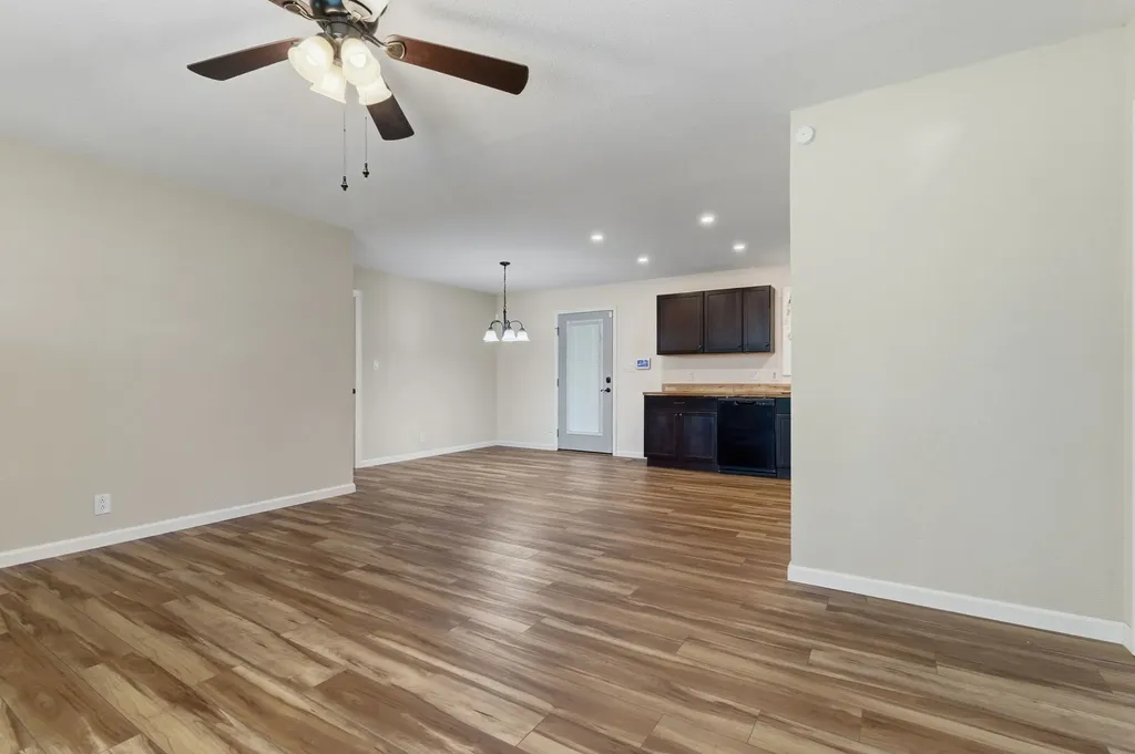 22 Larkspur Avenue Lebanon TN 37090