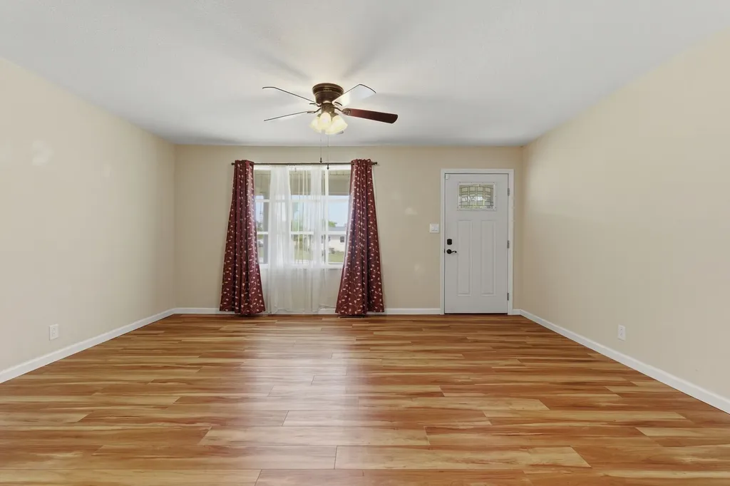 22 Larkspur Avenue Lebanon TN 37090