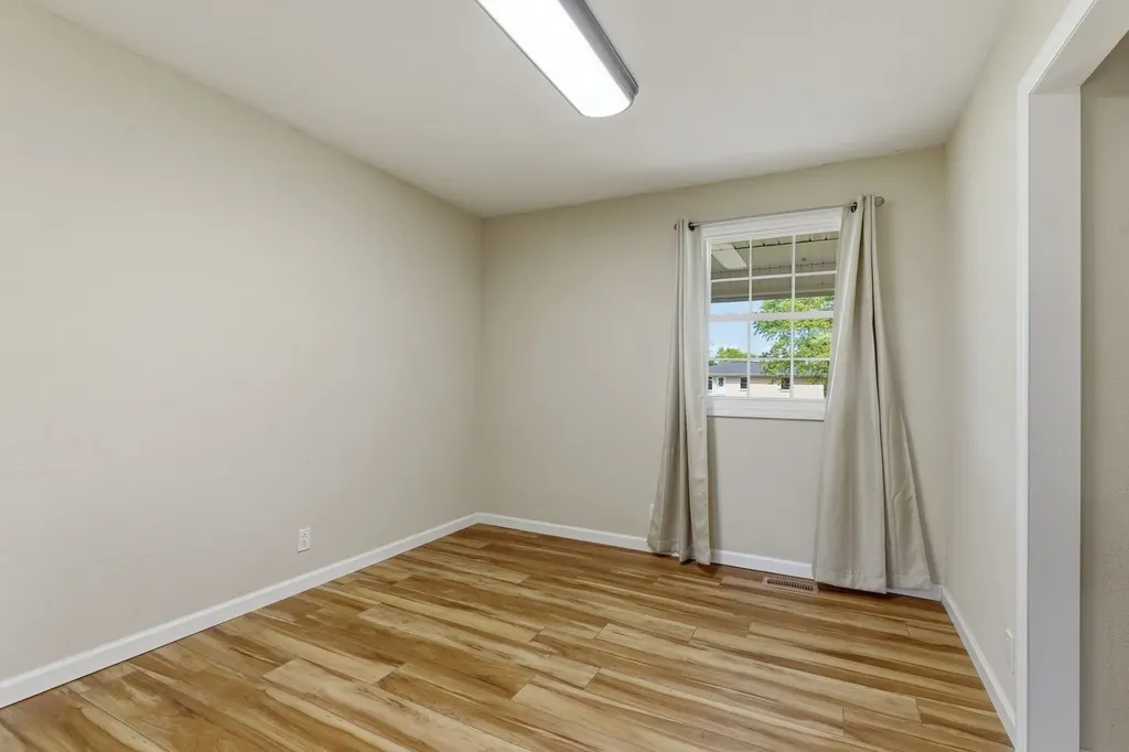 22 Larkspur Avenue Lebanon TN 37090