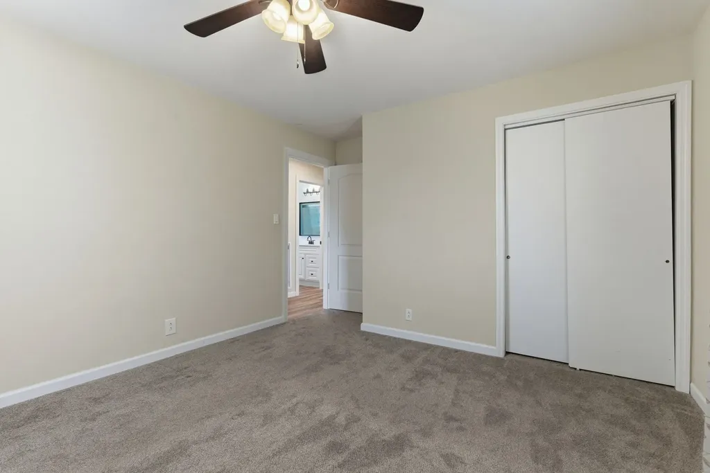 22 Larkspur Avenue Lebanon TN 37090