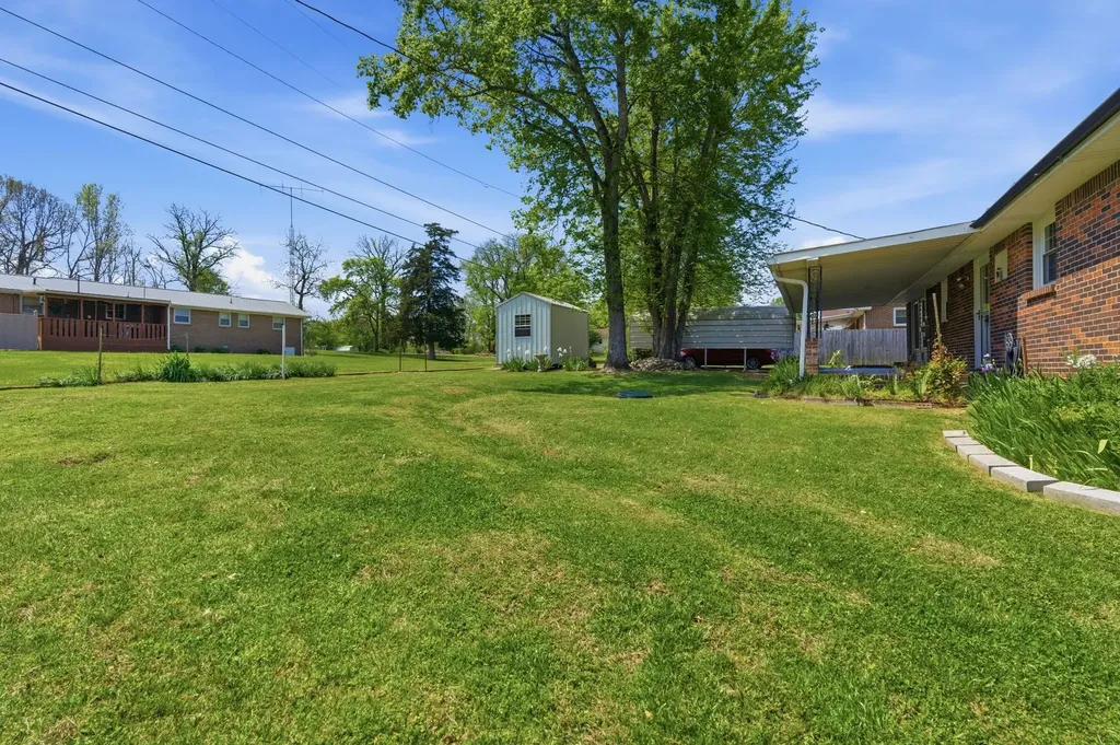 22 Larkspur Avenue Lebanon TN 37090