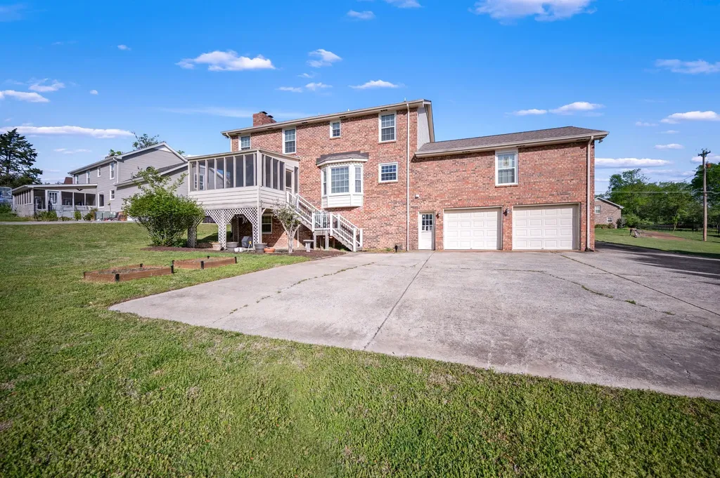 178 Allen Drive Hendersonville TN 37075