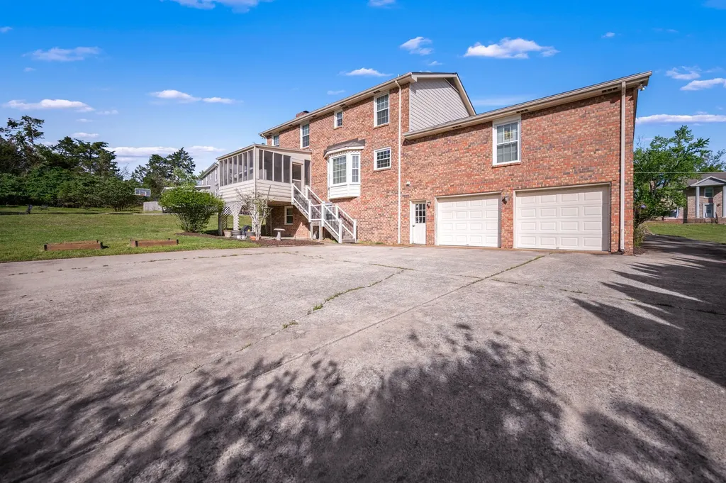 178 Allen Drive Hendersonville TN 37075