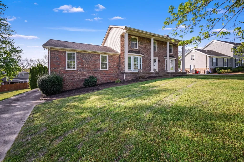 178 Allen Drive Hendersonville TN 37075
