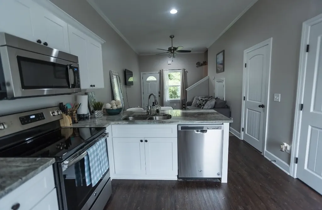 1020B 40th Ave, N Nashville TN 37209