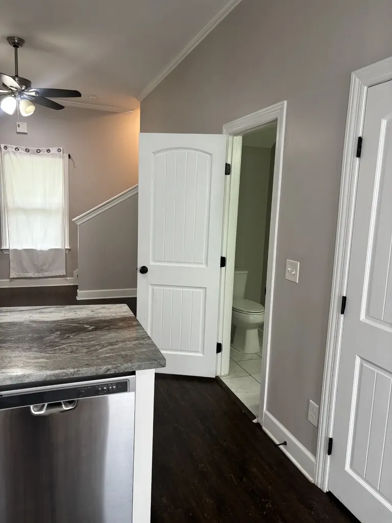 1020B 40th Ave, N Nashville TN 37209