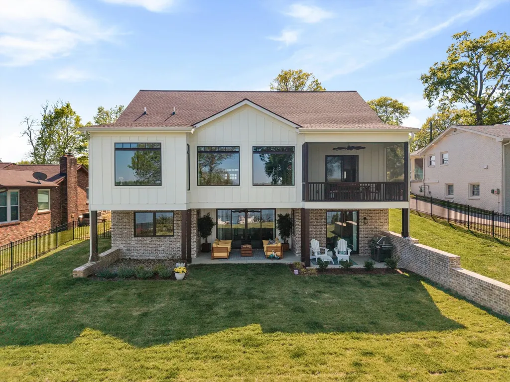 3005 Lakeshore Drive Old Hickory TN 37138