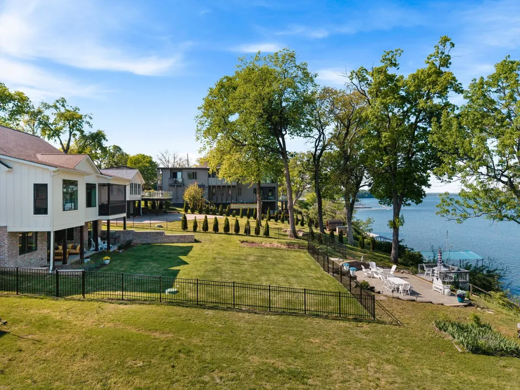 3005 Lakeshore Drive Old Hickory TN 37138