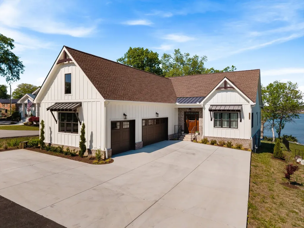 3005 Lakeshore Drive Old Hickory TN 37138