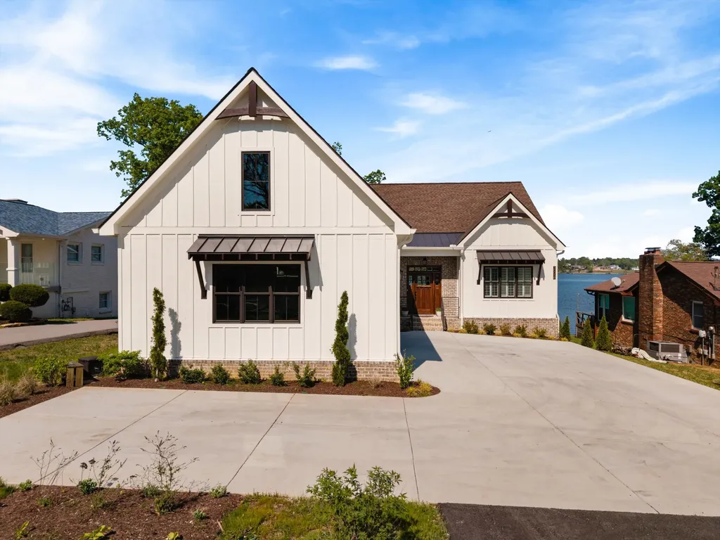3005 Lakeshore Drive Old Hickory TN 37138