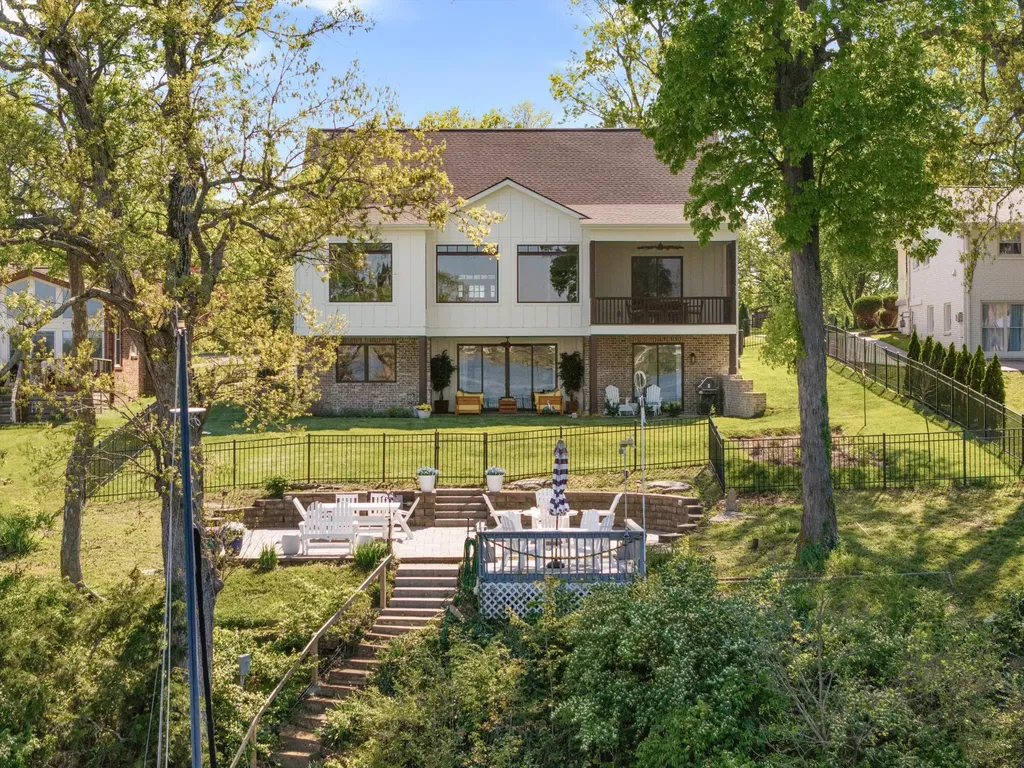 3005 Lakeshore Drive Old Hickory TN 37138