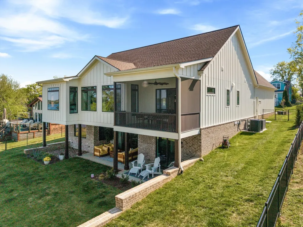 3005 Lakeshore Drive Old Hickory TN 37138