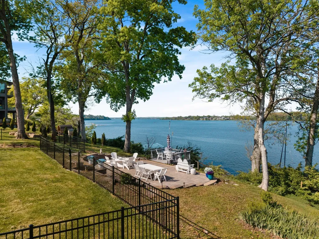 3005 Lakeshore Drive Old Hickory TN 37138