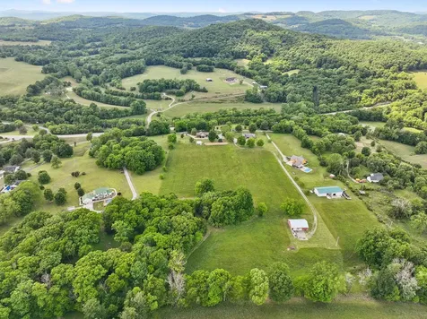 12 Charles Apple Lane Brush Creek TN 38547