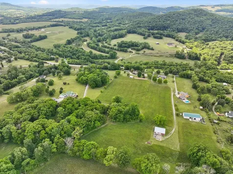 12 Charles Apple Lane Brush Creek TN 38547