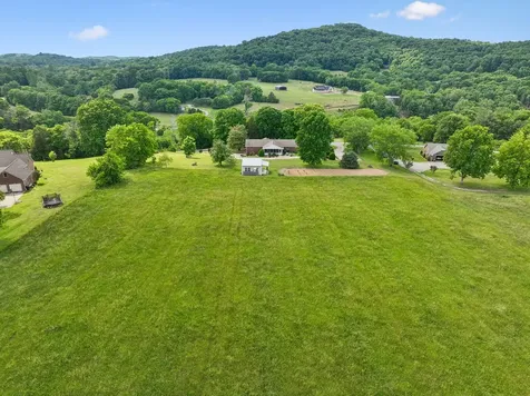 12 Charles Apple Lane Brush Creek TN 38547
