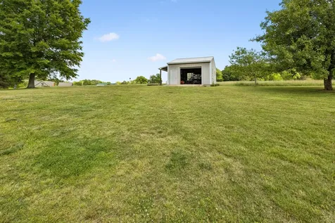 12 Charles Apple Lane Brush Creek TN 38547