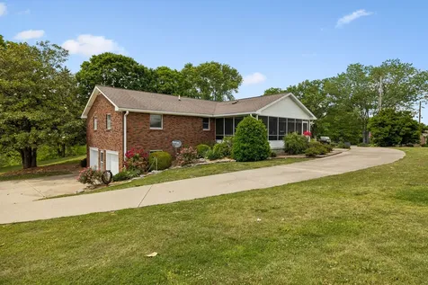 12 Charles Apple Lane Brush Creek TN 38547