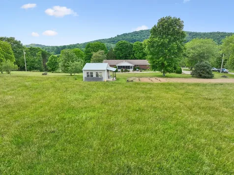 12 Charles Apple Lane Brush Creek TN 38547