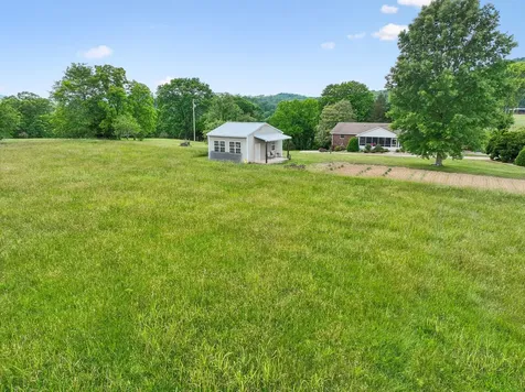 12 Charles Apple Lane Brush Creek TN 38547