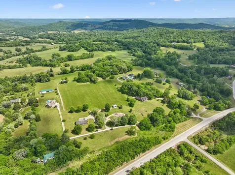 12 Charles Apple Lane Brush Creek TN 38547