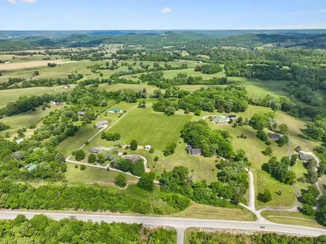 12 Charles Apple Lane Brush Creek TN 38547