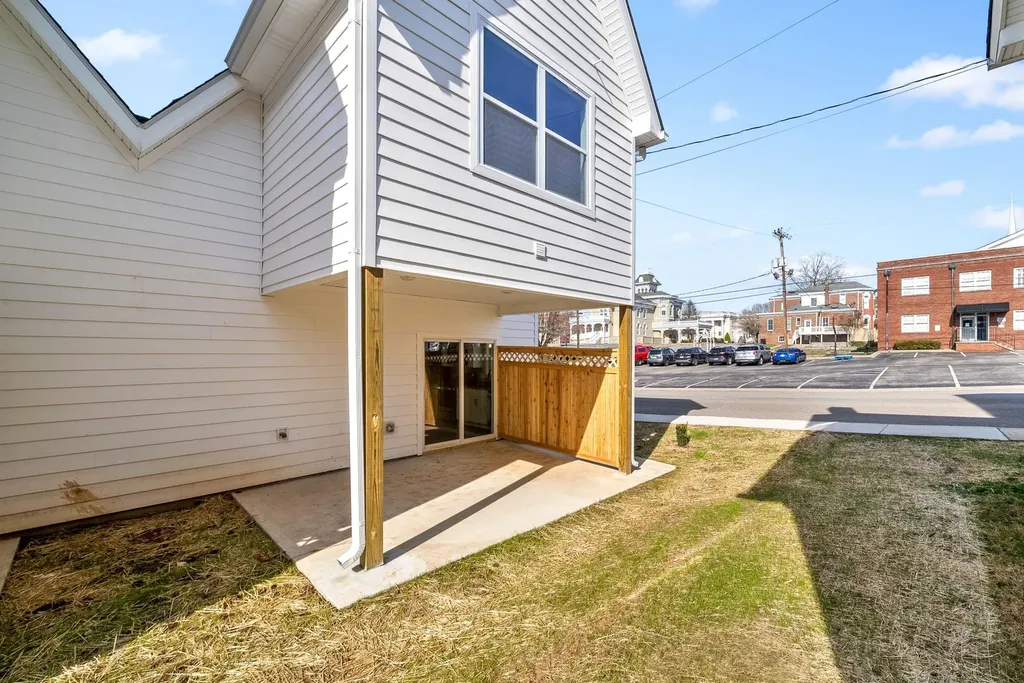 106 Cooper Place Clarksville TN 37040