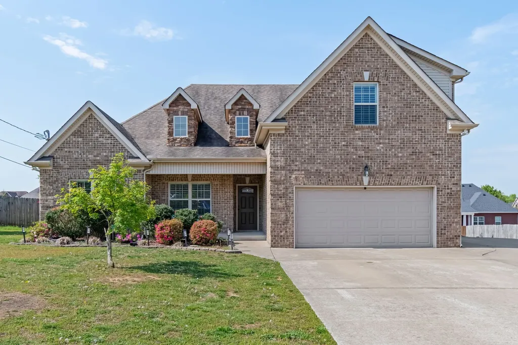 1021 Brokencreek Lane Murfreesboro TN 37129