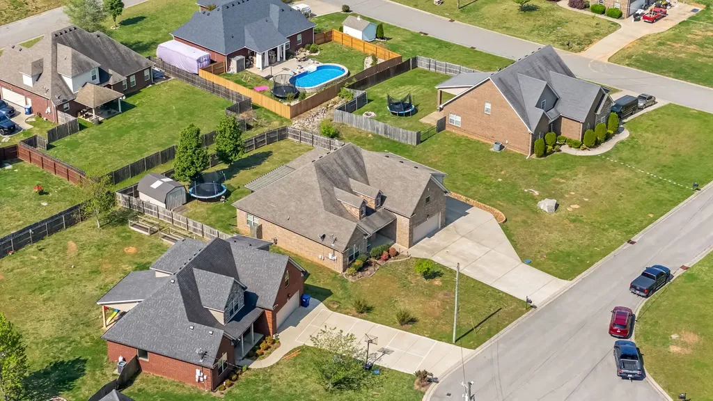 1021 Brokencreek Lane Murfreesboro TN 37129