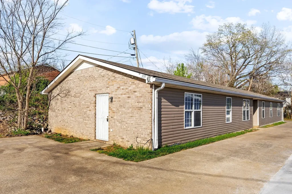 209 Lexington Drive Clarksville TN 37042
