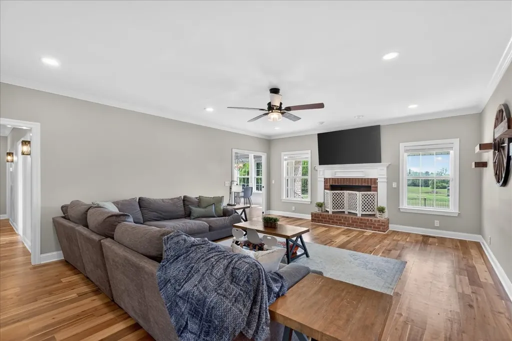 11039 Panther Creek Road Christiana TN 37037