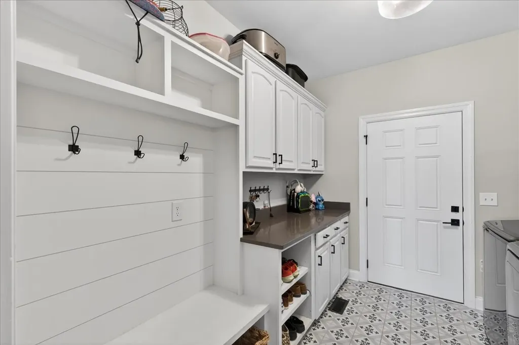 11039 Panther Creek Road Christiana TN 37037