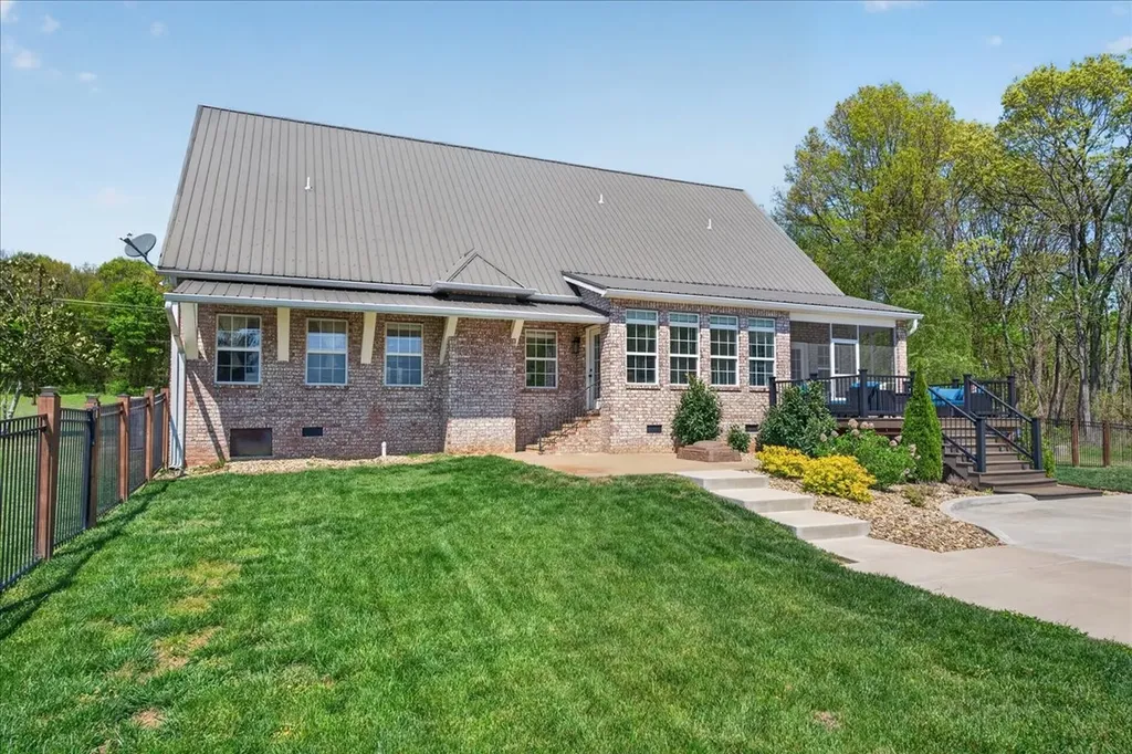11039 Panther Creek Road Christiana TN 37037