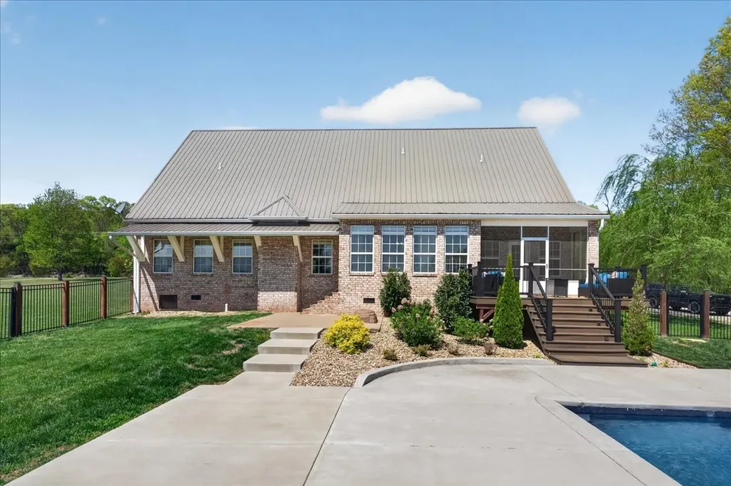 11039 Panther Creek Road Christiana TN 37037