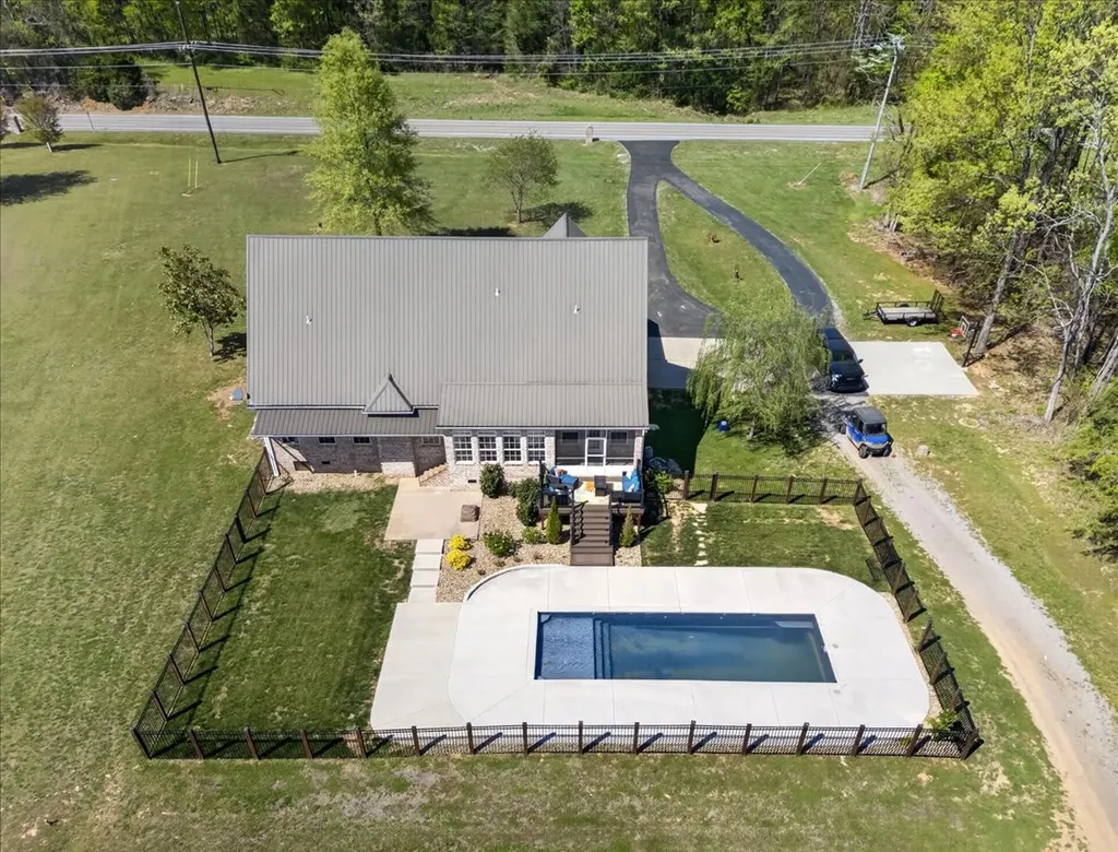 11039 Panther Creek Road Christiana TN 37037