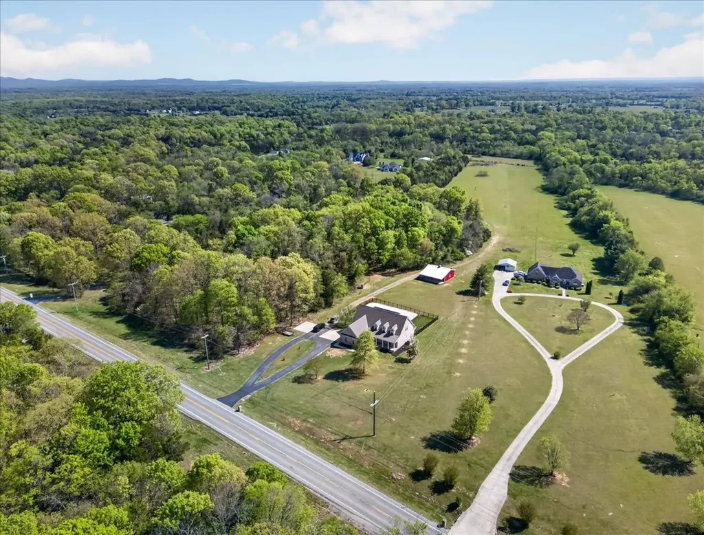 11039 Panther Creek Road Christiana TN 37037