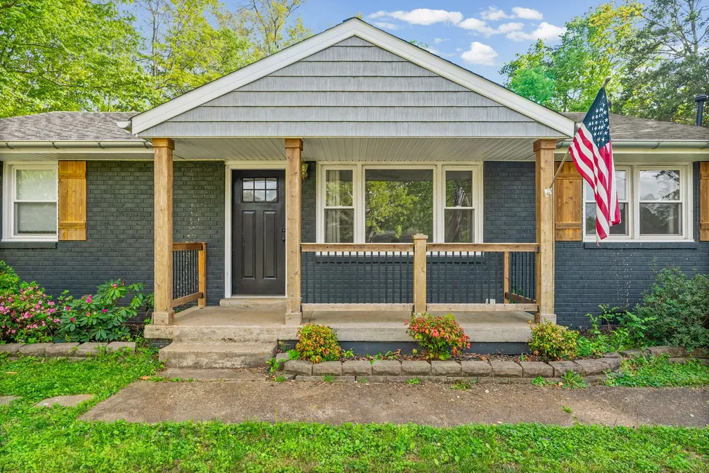 16 Donelson Drive Clarksville TN 37042
