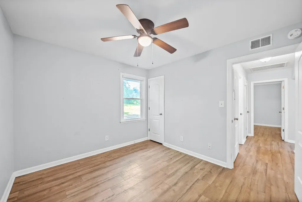 16 Donelson Drive Clarksville TN 37042