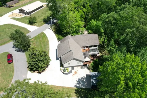 105 W Paradise Drive Winchester TN 37398