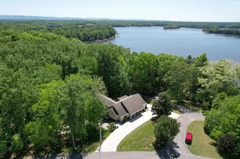 105 W Paradise Drive Winchester TN 37398