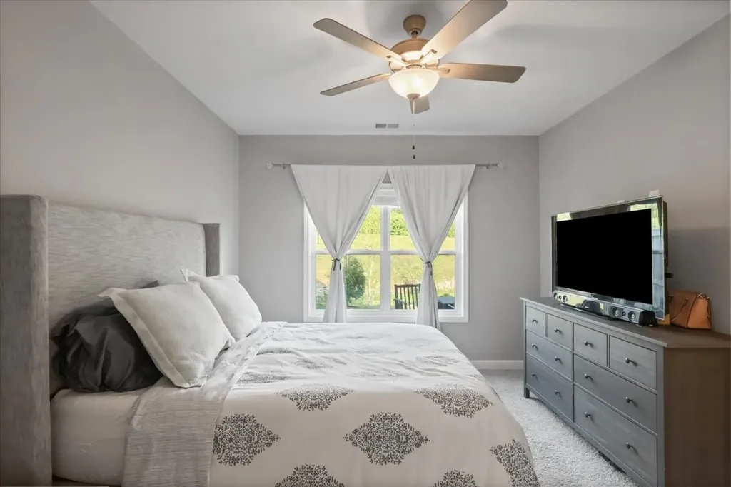 161 Harvard Drive Gallatin TN 37066