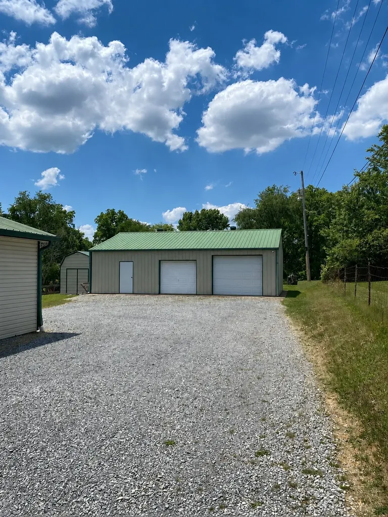 1655 New Deal Potts Road Portland TN 37148
