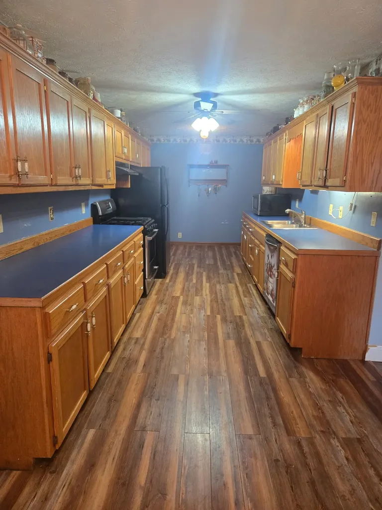 1655 New Deal Potts Road Portland TN 37148