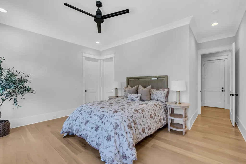 5026 Hilltop Lane College Grove TN 37046